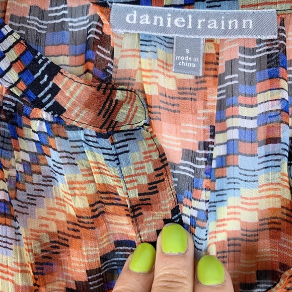 DANIEL RAINN Sheer 70s Vibe Pixelated Wave Blouse Sz S - Picture 3 of 5